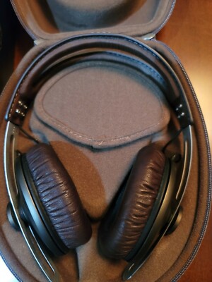 Sennheiser Momentum Over Ear Noise Cancelling Brown Leather