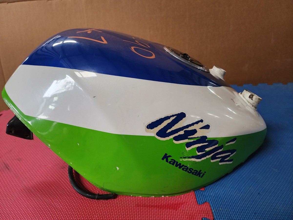 Gas tank fuel petrol Kawasaki Ninja ZX7 89 90 1989 1990 H1 H2 ZX-7