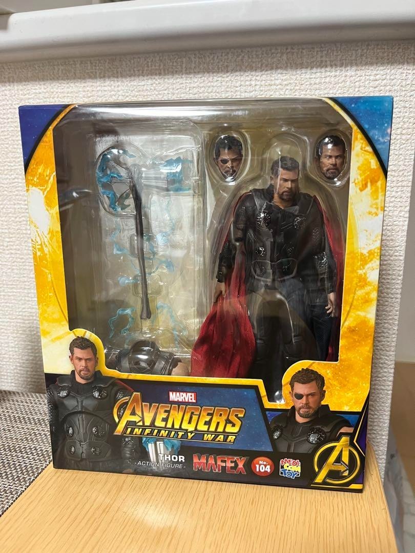 MAFEX No.104 Avengers Infinity War THOR Marvel Action Figure Used