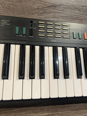 Yamaha Psr-11 Keyboard Electronic Synth Piano Portatone Vintage 49