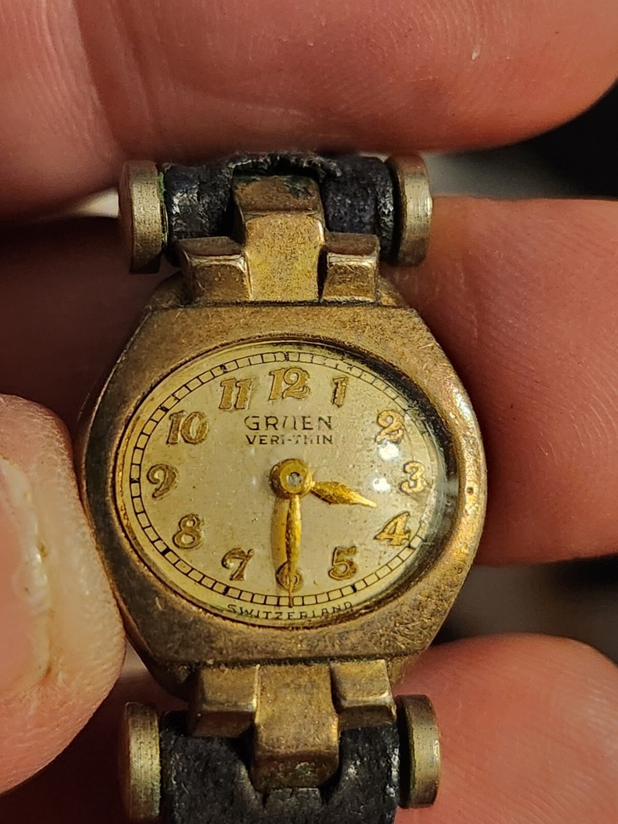 1940's Gruen Veri-Thin Switzerland GRUEN GUILDITE BASE METAL WATCH
