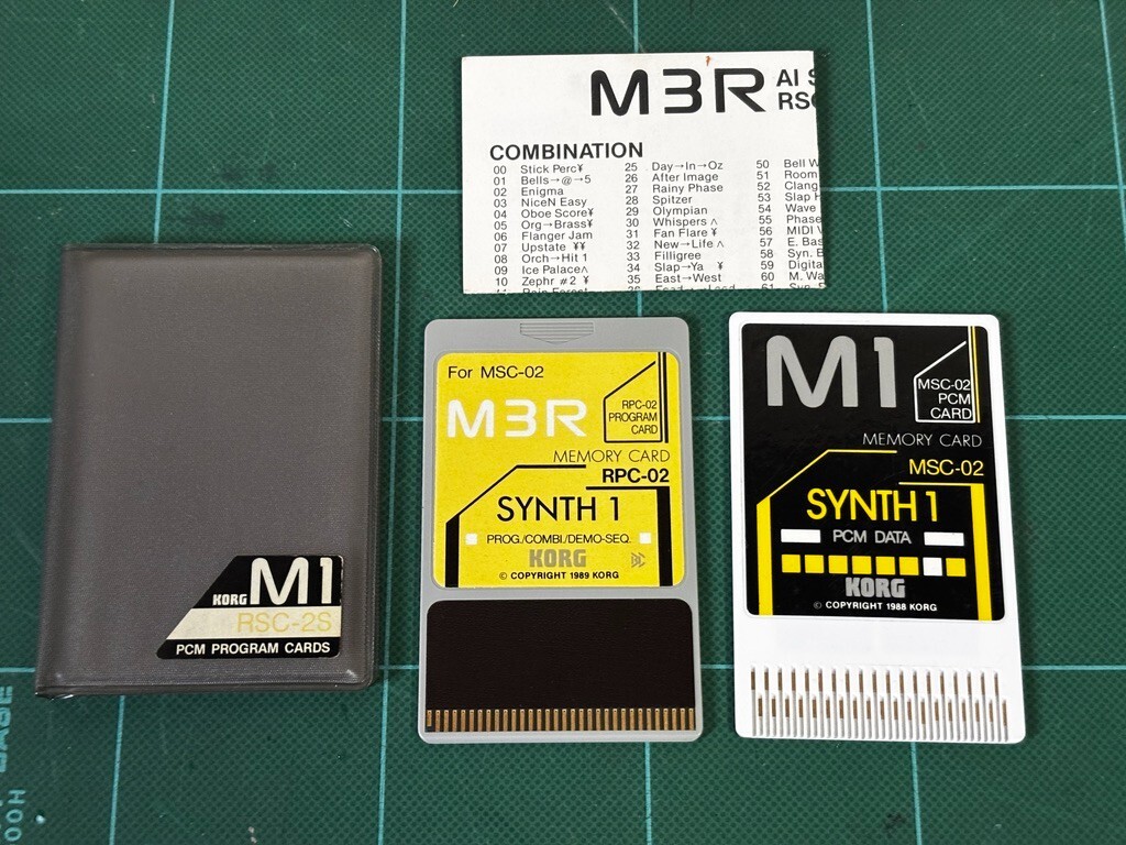 KORG M3R PCM PROGRAM CARDS SYNTH 1 RSC-2S MSC-02 & RPC-02 w/ case