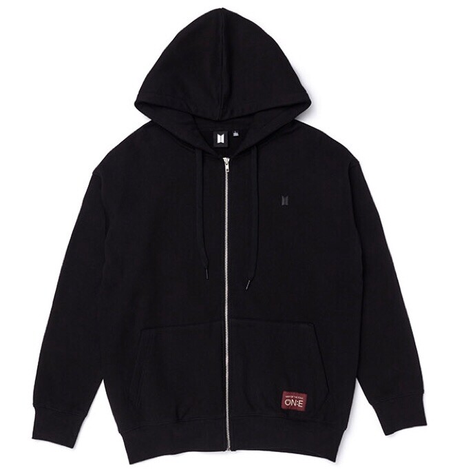 In Hand Official BTS MAP OF THE SOUL ON:E Concert ZIP-UP HOODIE