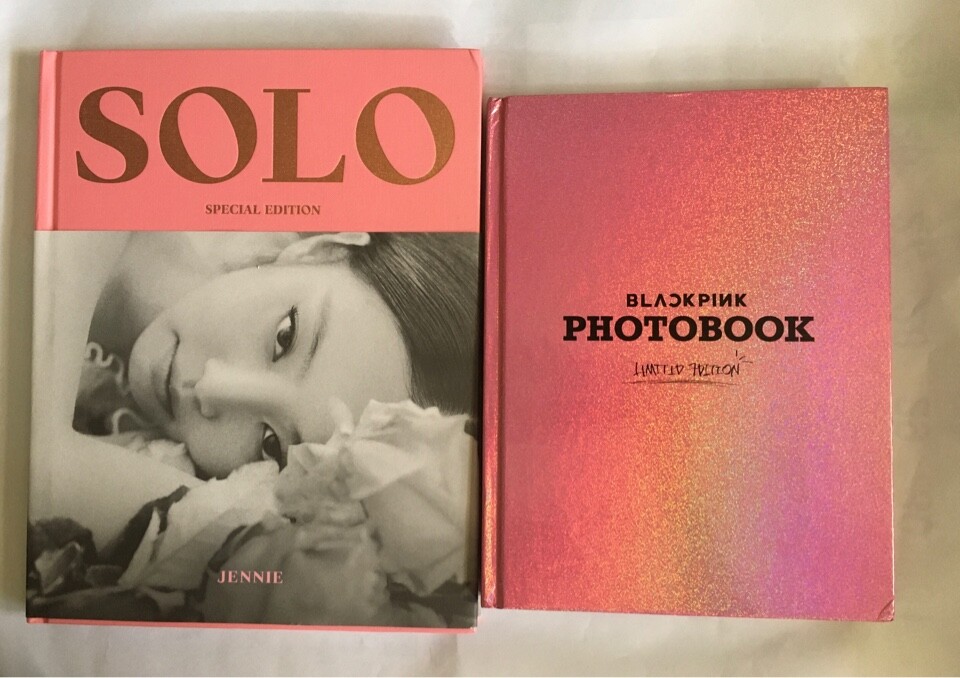 BLACKPINK PHOTOBOOK (LIMITED EDITION) + JENNIE [SOLO] PHOTOBOOK