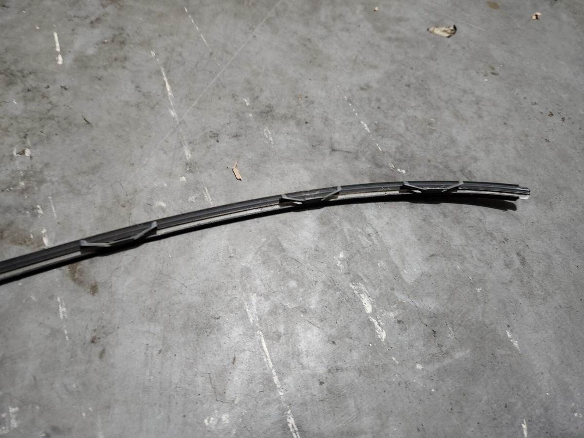 1985 86 87 88 89 Toyota MR2 AW11 MK1 Upper Windshield Trim Center