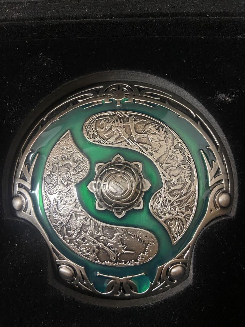 Dota 2 TI 2018 Collector Aegis Green 1 5 Scale Figure Limited from