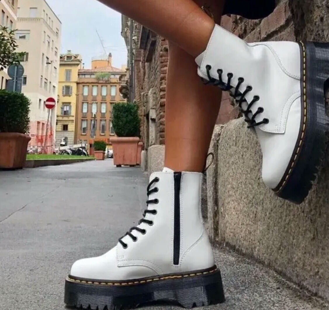 Dr. Martens Jadon White Platform Boots Used Broken-In Size US L 6