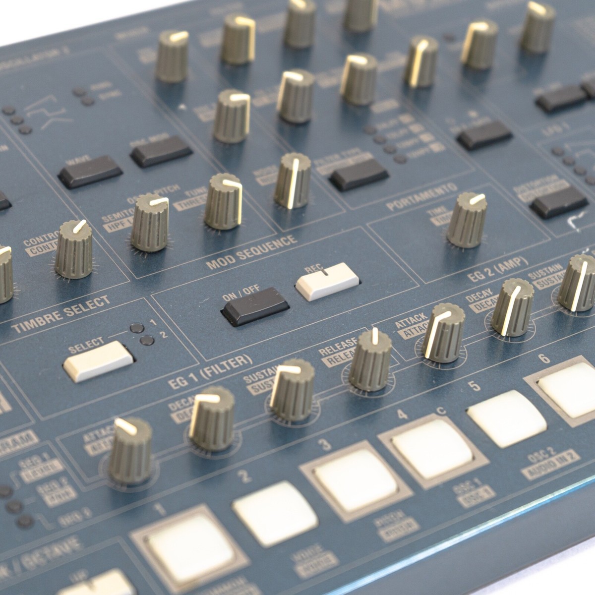 Korg MS2000R Analog Modeling Synthesizer Rackmount Module with