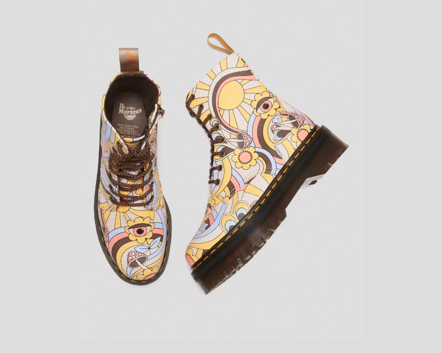 DR. MARTENS JADON RETRO CANVAS PLATFORM 8 EYE SIDE ZIP MSRP$240