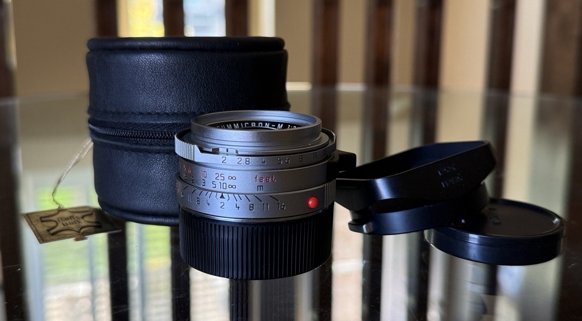Leica Summicron-M 35mm f/2 'King of Bokeh' v4 Silver Lens, 11311