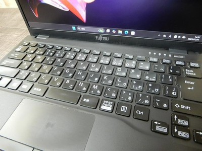 Fujitsu Lifebook U9311/F Core i5-1145G7 Windows 11 Pro RAM 8GB SSD