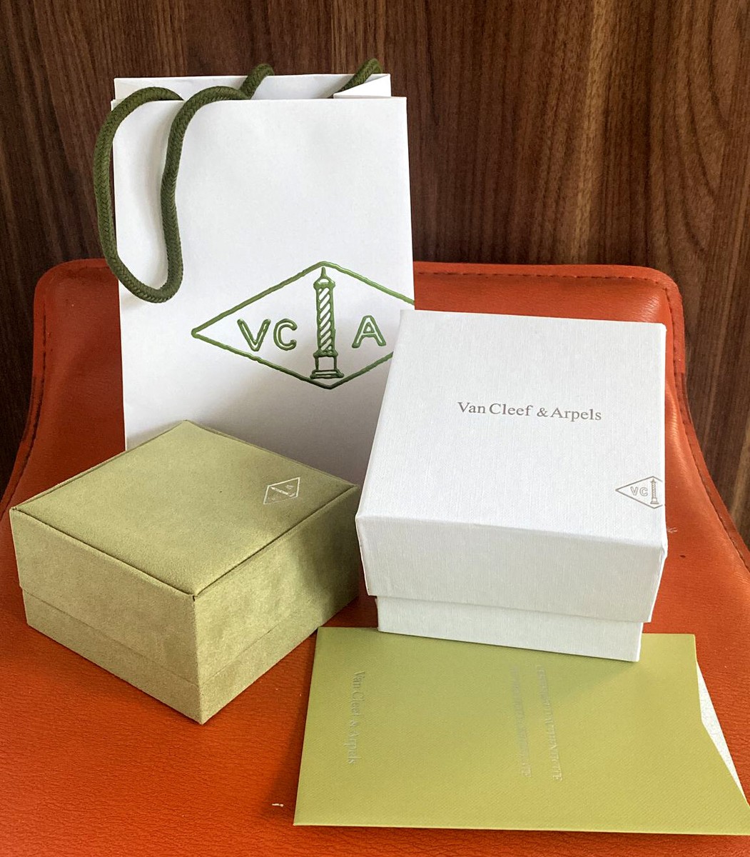 Van Cleef Bracelet Valvet Box, Bag With Card (Full Set) NEW | eBay