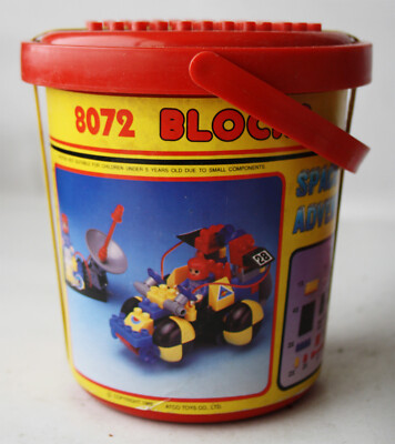 VINTAGE 1988 ATCO SPACE ADVENTURE 8072 BUILDING BRICKS 107 PCS