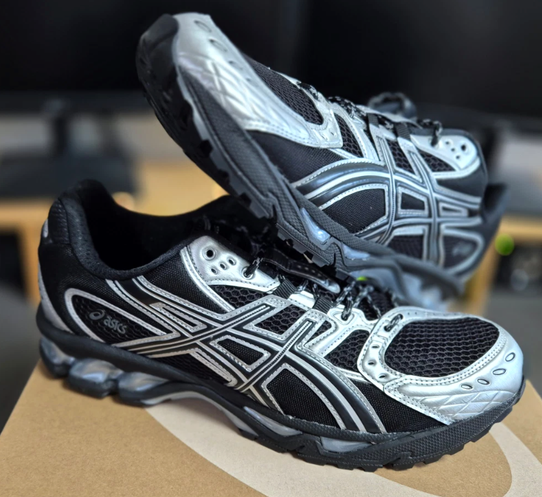 Asics Gel-Nimbus 10.1 Black Pure Silver Korea Exclusive 1203A820