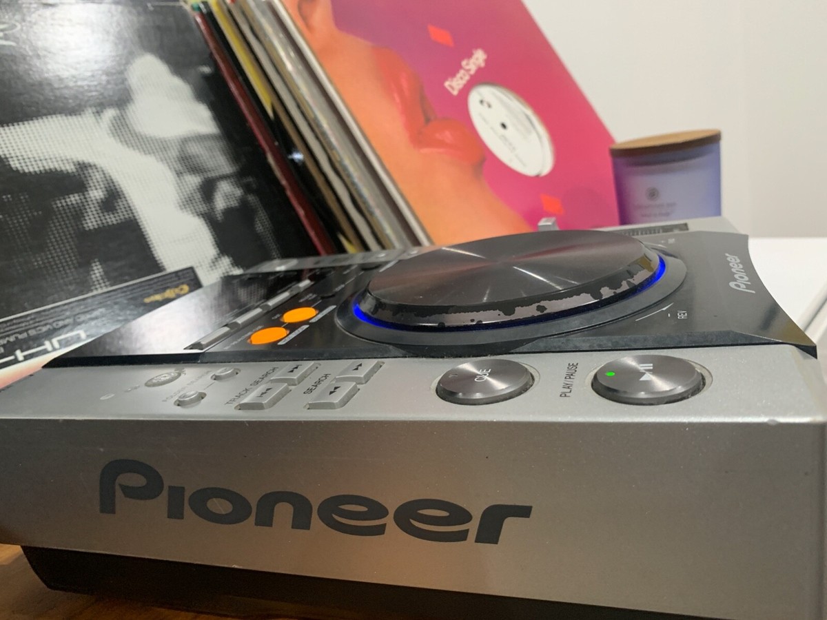 PIONEER CDJ 200 RARE PERFECT CONDITION. LEARN TO MIX LIKE A REAL