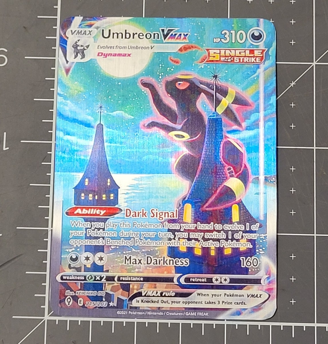 Pokémon Umbreon VMAX Evolving Skies 215/203 Secret Rare Alt Art