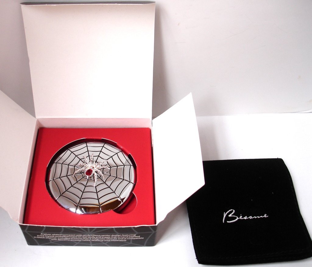 Besame Spider Signature Refillable Compact Series 003 NEW IN BOX
