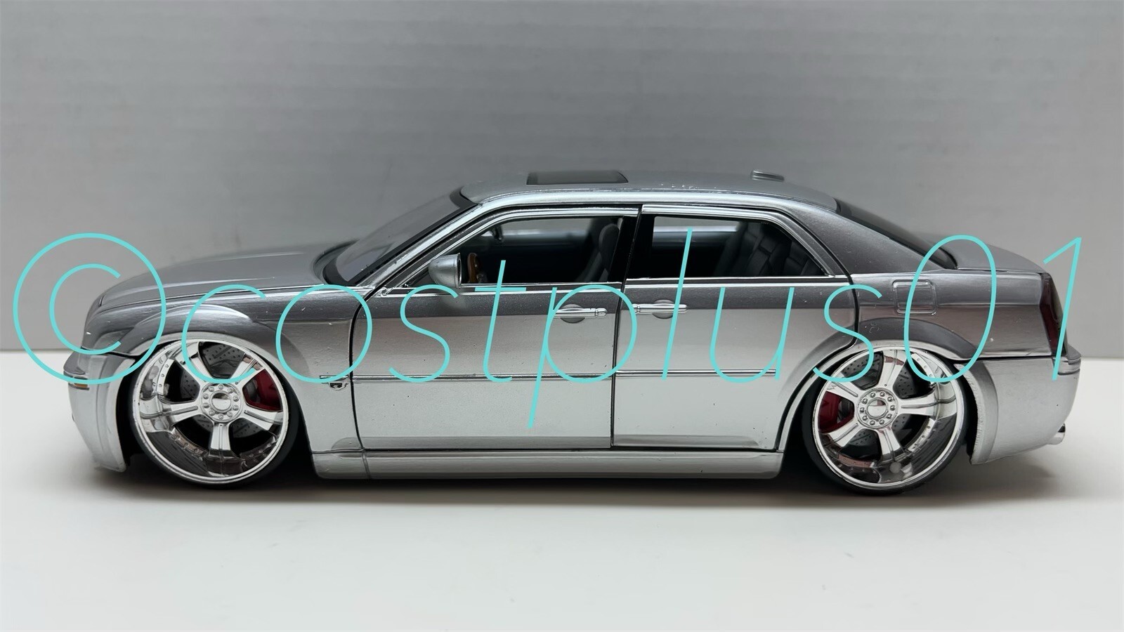 JADA DUB CITY CHRYSLER 300C 1:24 SILVER REVERSE DOORS | eBay
