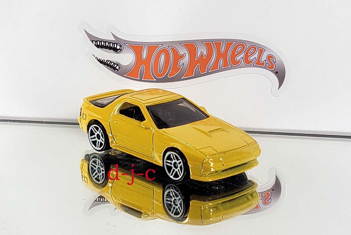2022 Hot Wheels Nightburnerz '89 Mazda Savanna RX-7 FC3S Yellow
