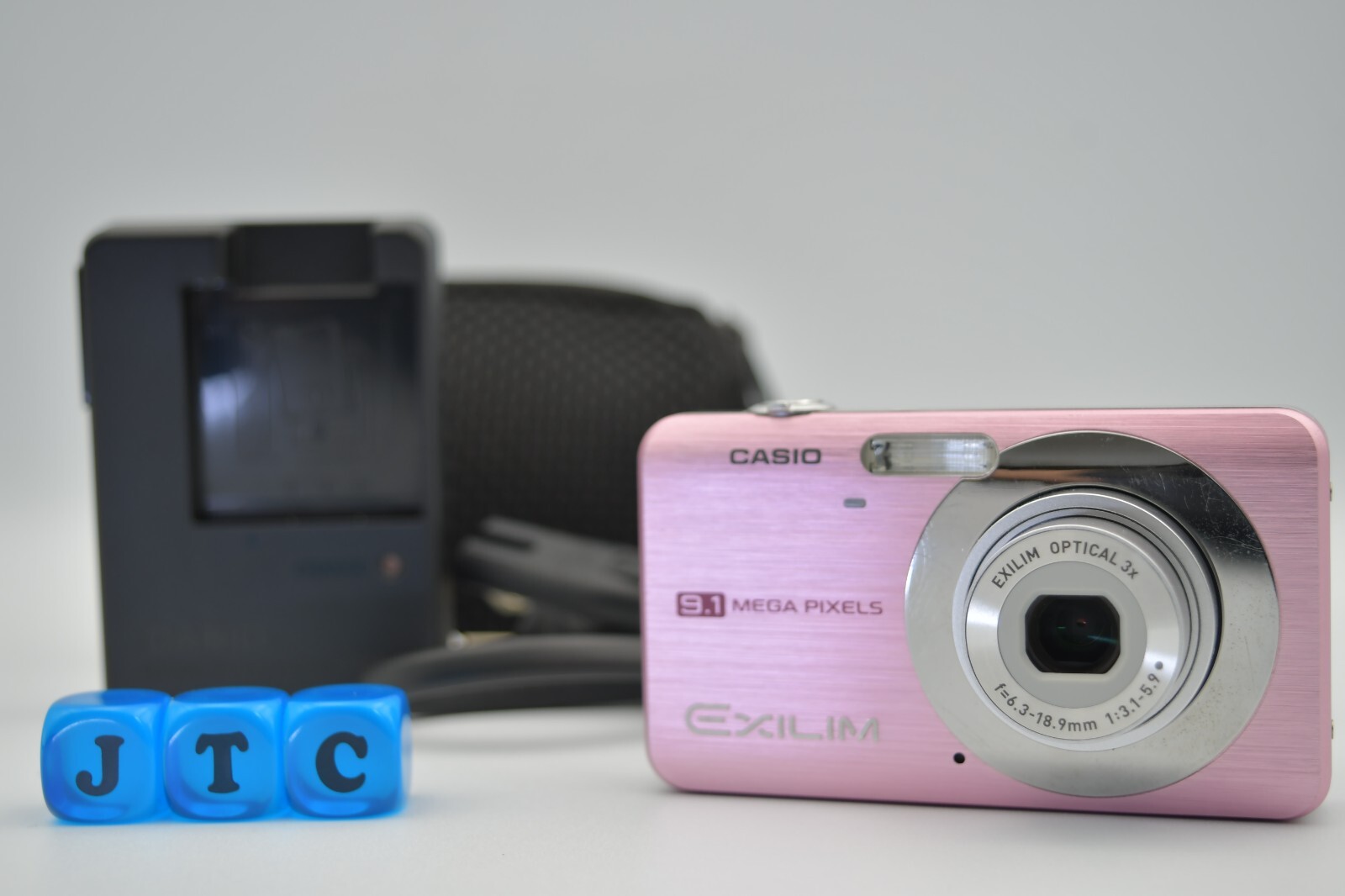 Excellent 5]Casio Digital Camera Exilim EX-Z85 9.1MP PINK Charger