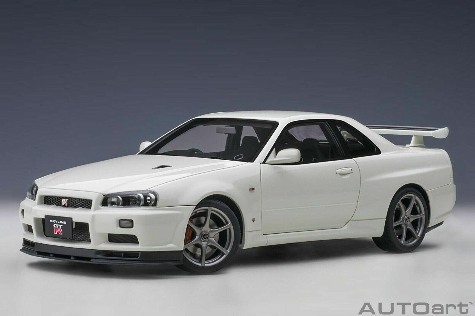 1/18 Nissan Skyline GT-R (R34) V-SPEC II 2001 Model by AUTOart