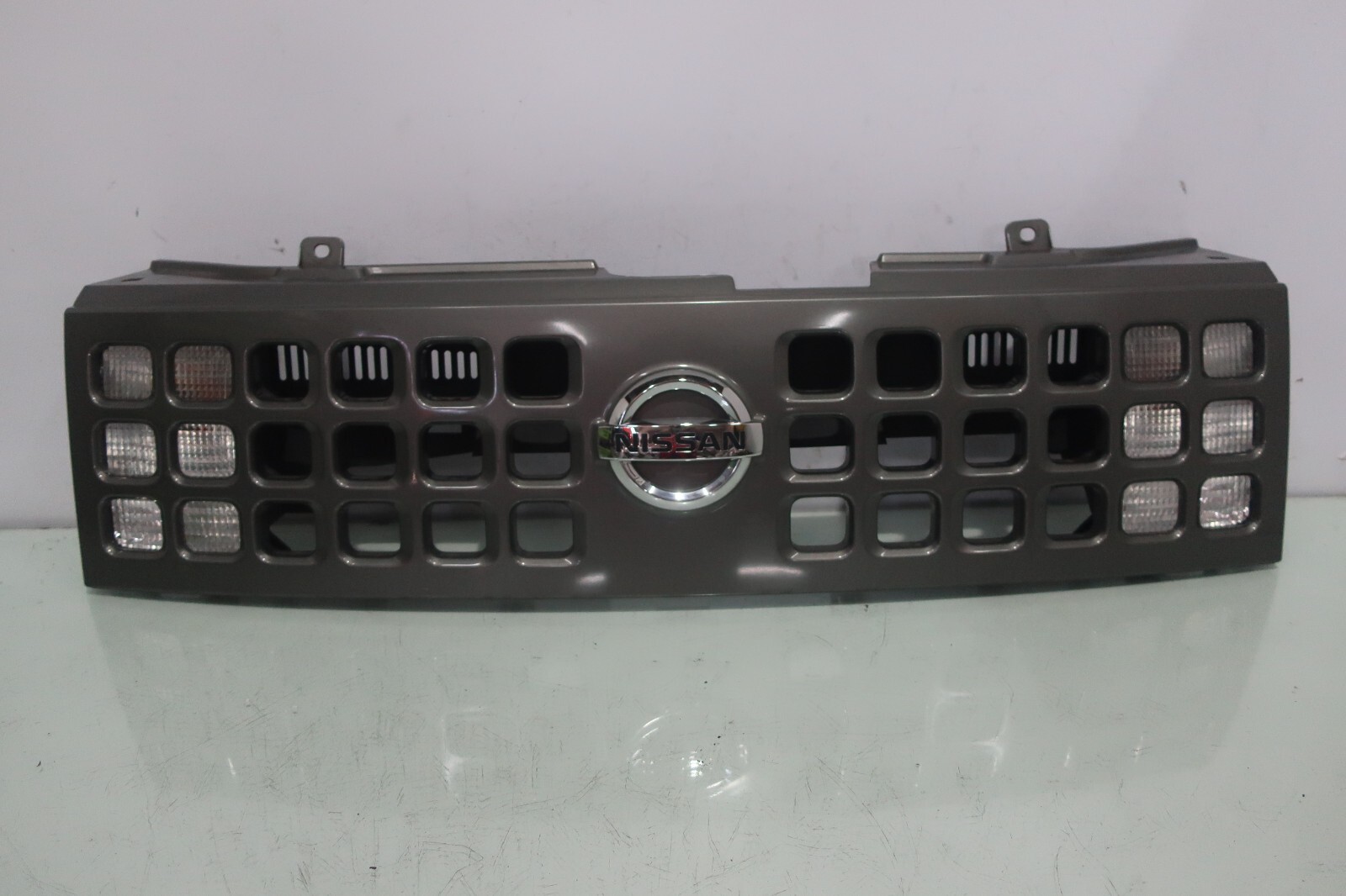 Nissan Genuine Cube Z11 Front Grill 62313 3U000 GRILLE WITH LAMP