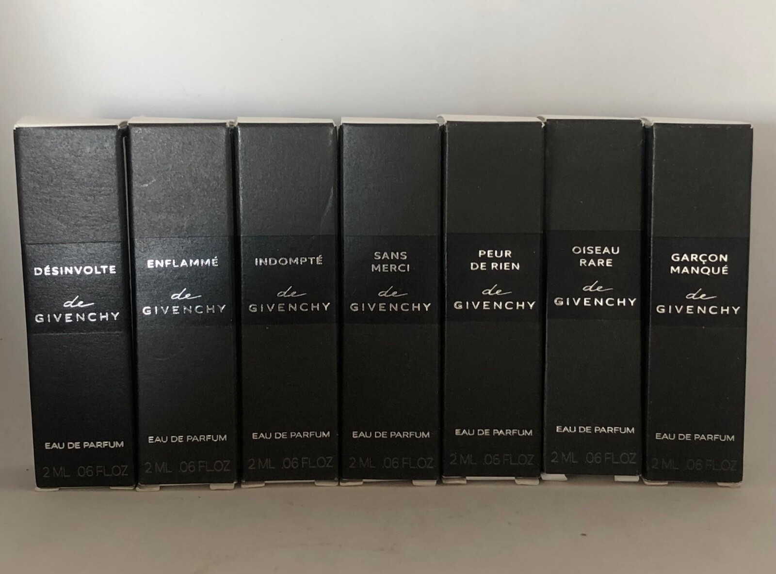 GIVENCHY LA COLLECTION PARTICULIERE CHOOSE YOUR SCENT FROM TRAVEL