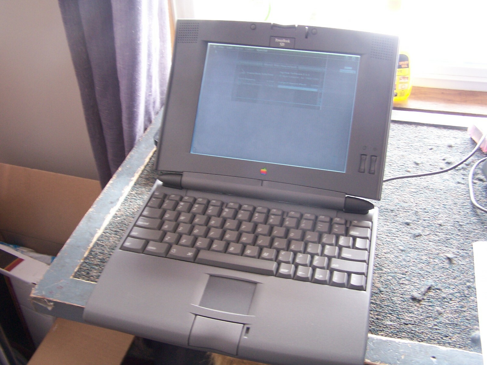 Apple Macintosh PowerBook 520 Model M4880 Working | eBay