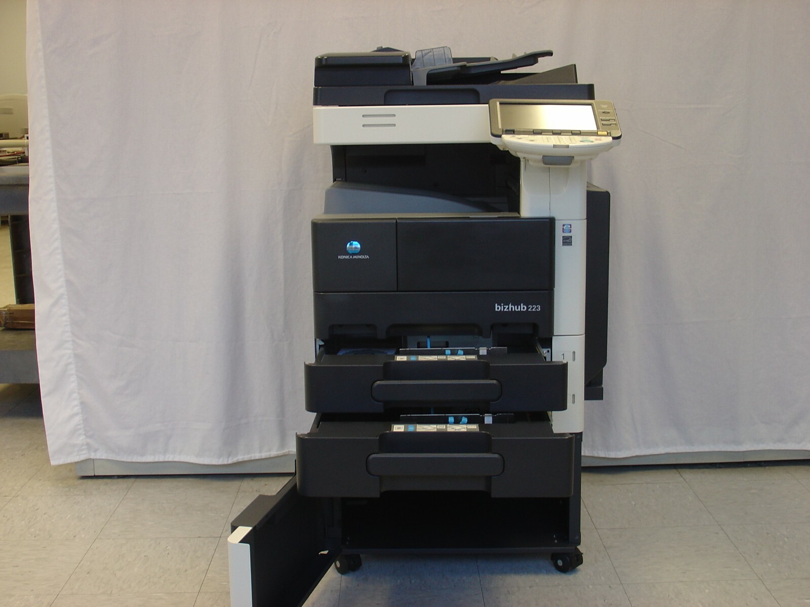 KONICA MINOLTA bizhub 223 本体 KONICA MINOLTA bizhub 223 本体