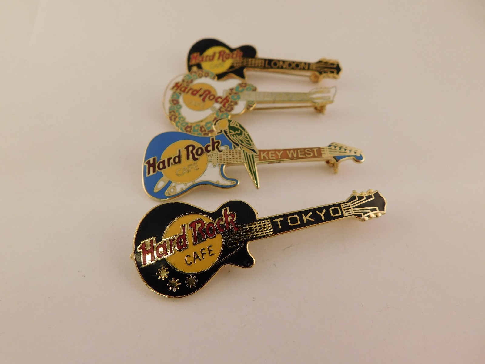 ハードロックカフェ 六本木 Lucky Cat Guitar Pin ピン ハードロック