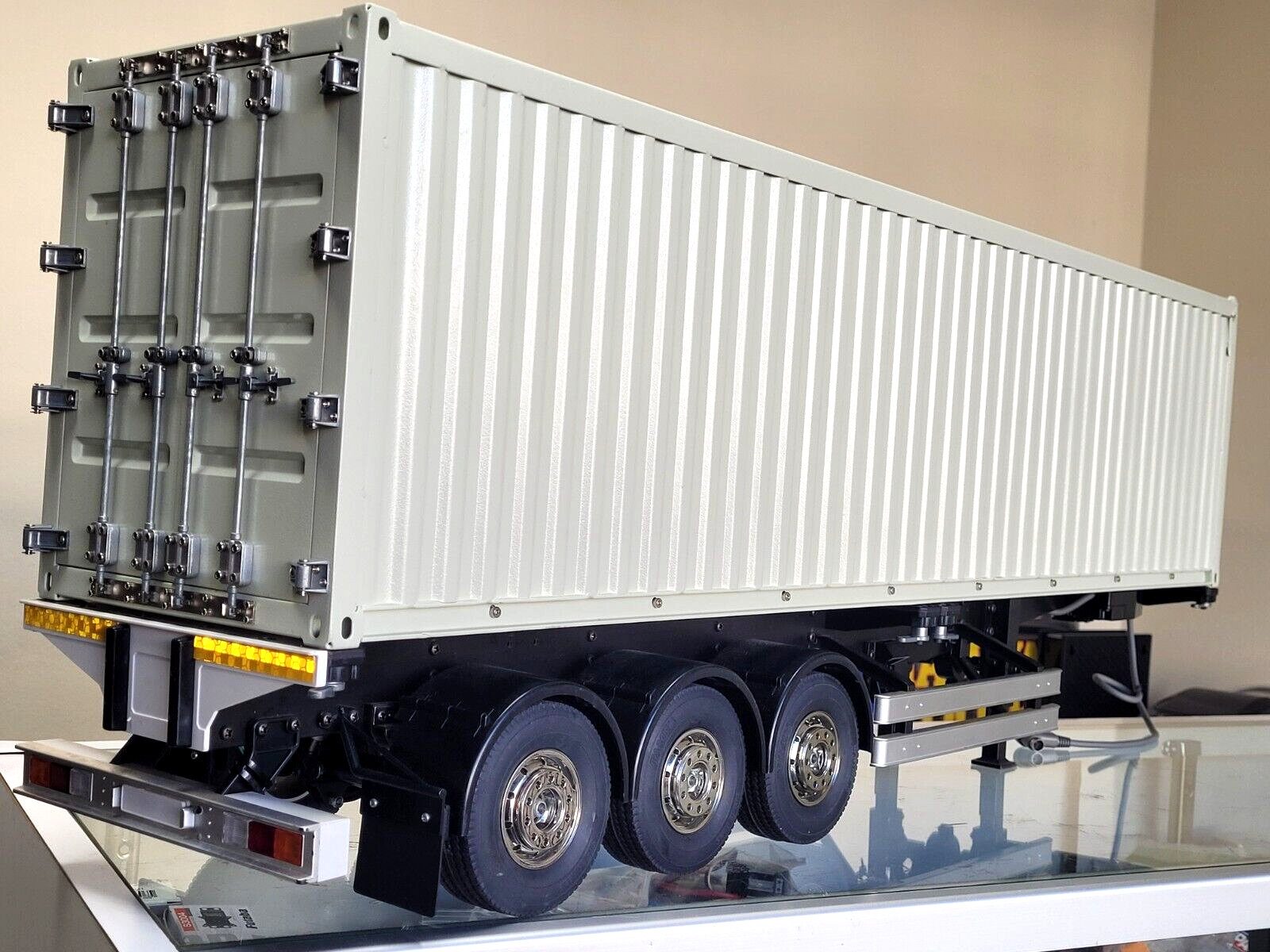 Tamiya Toy 1/14 40FT Box Container Semi Box Trailer + light kit +