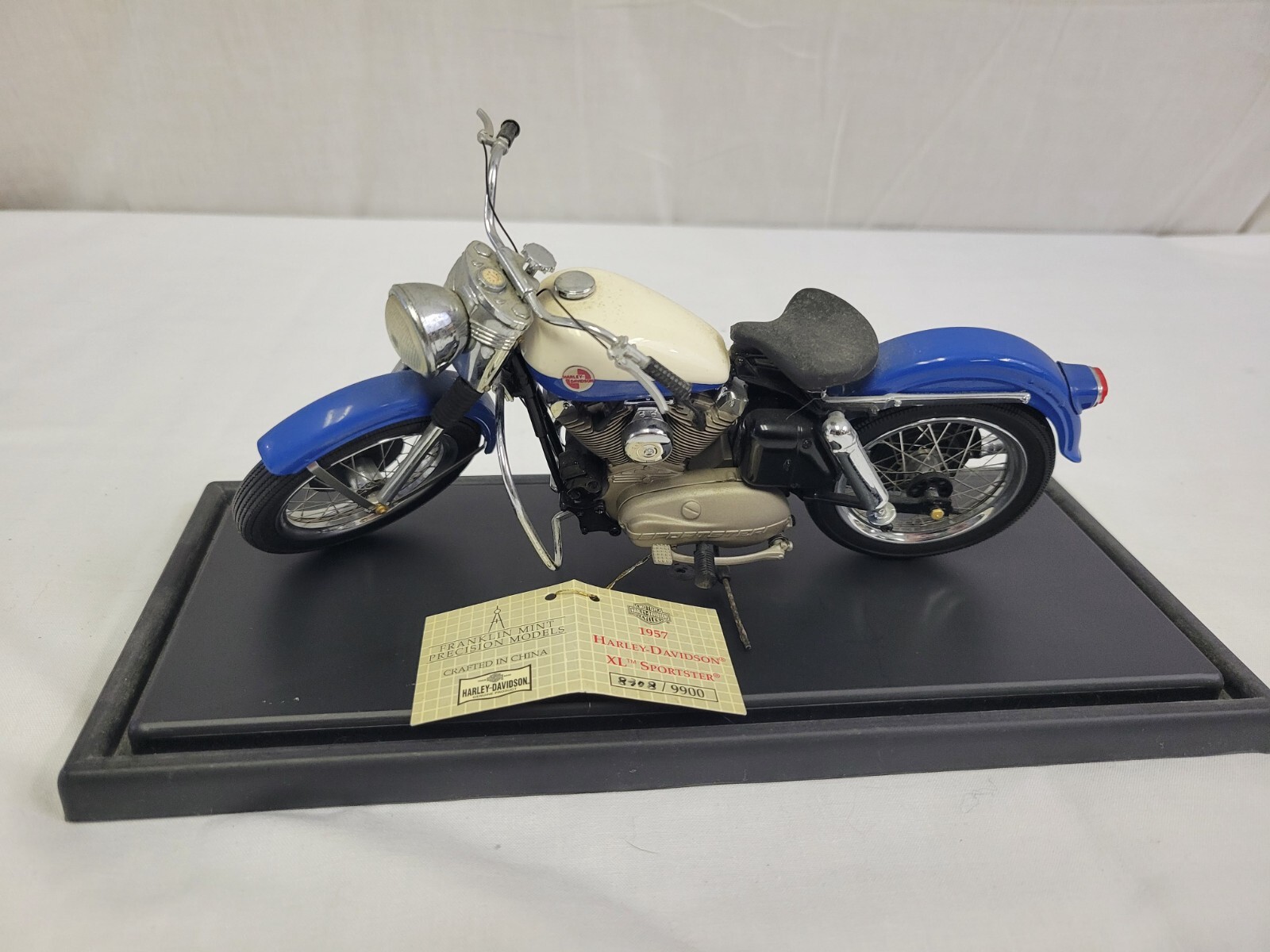 1/10 Franklin Mint 1957 Harley Davidson XL Sportster Motorcycle