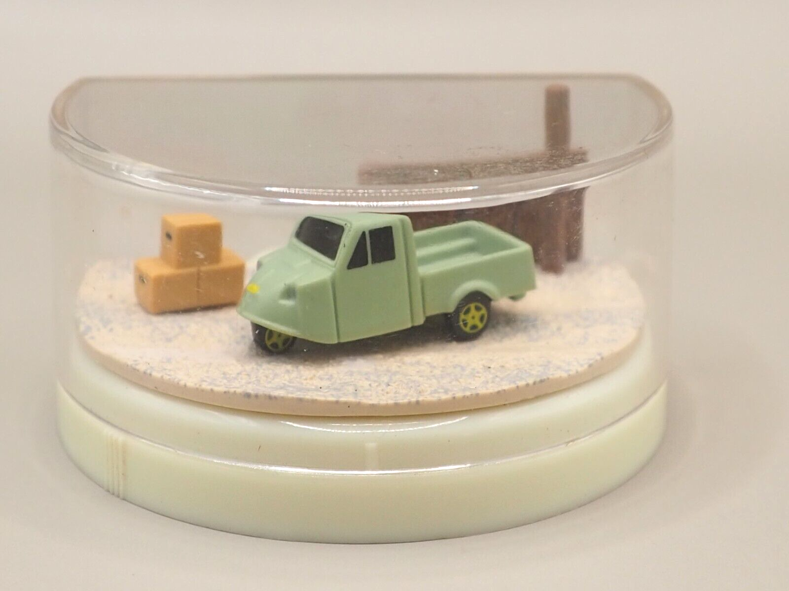 Midget MP4 Best Shot Geolama Figure Mini Car Suntory Coffee Boss