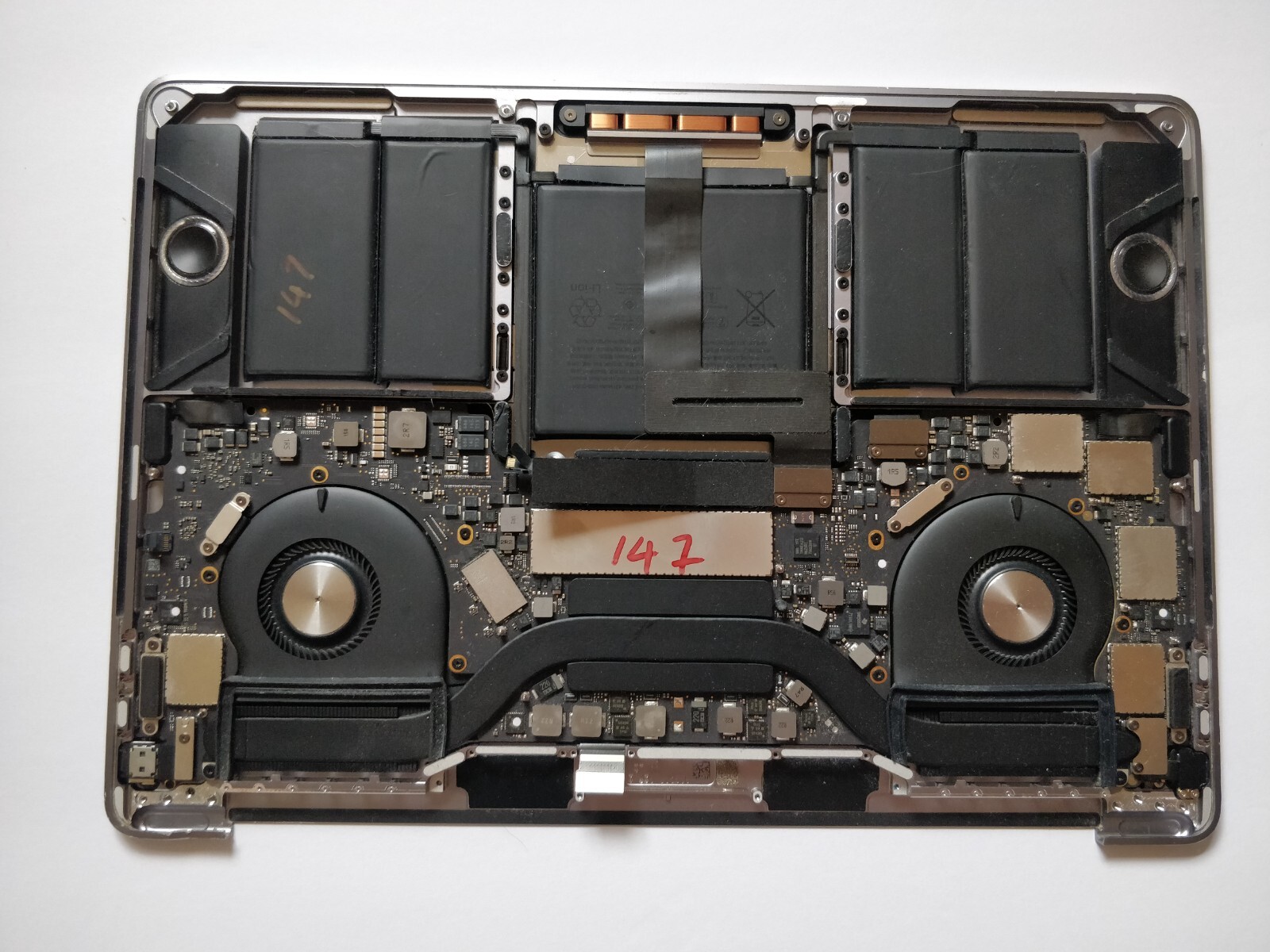 88：MacBook Pro A1708 部品取り専用 ジャンク 88：MacBook Pro A1708