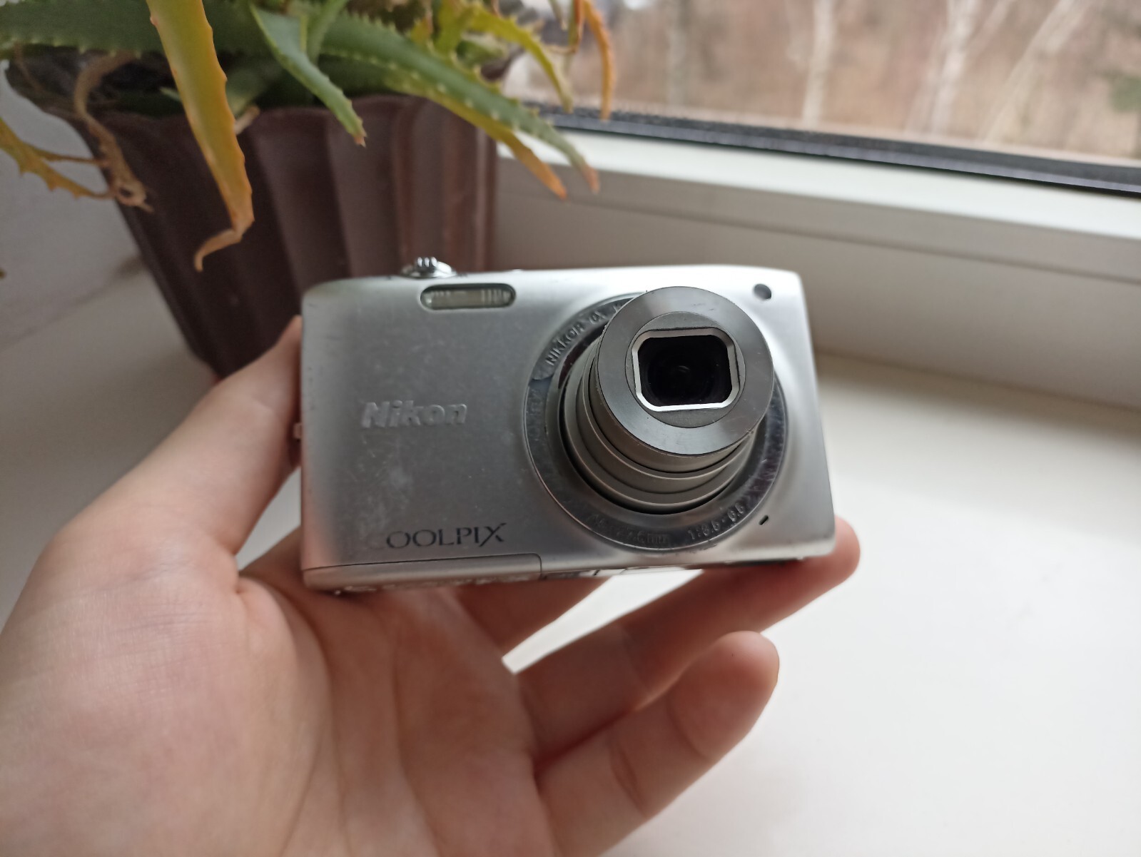 🔥Nikon CoolPix S2700 Silver 16.0MP digital compact camera