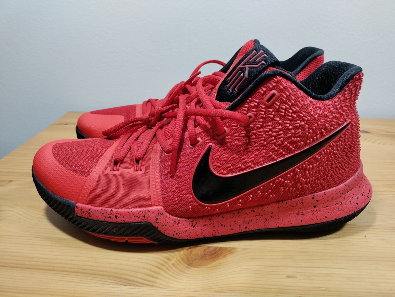 Nike Kyrie 3 Men's Size 12 Candy Apple Red Three Point Contest