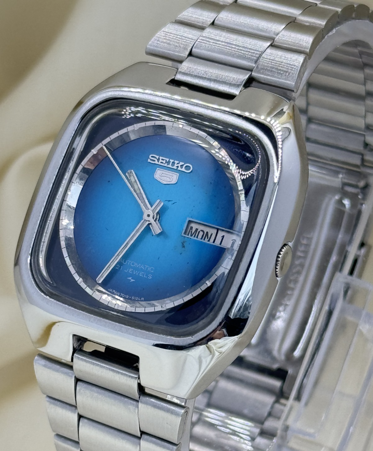 $_57.PNG?set_id=880000500F