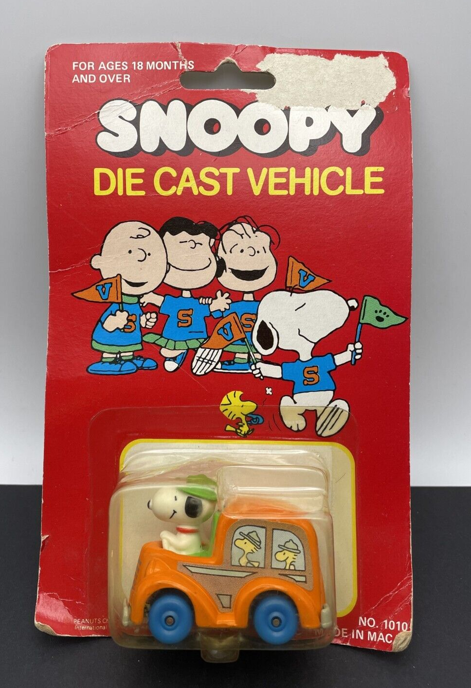 NIP Snoopy Peanuts Mini Die Cast Vehicle Orange Station Wagon