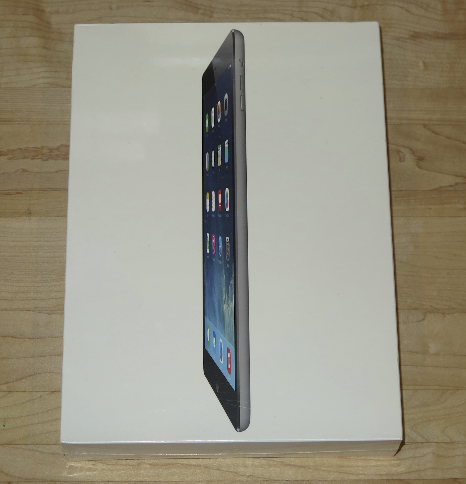 Apple iPad Air 1st Gen WiFi 32gb A1474 MD786LL/A Space Gray 9.7