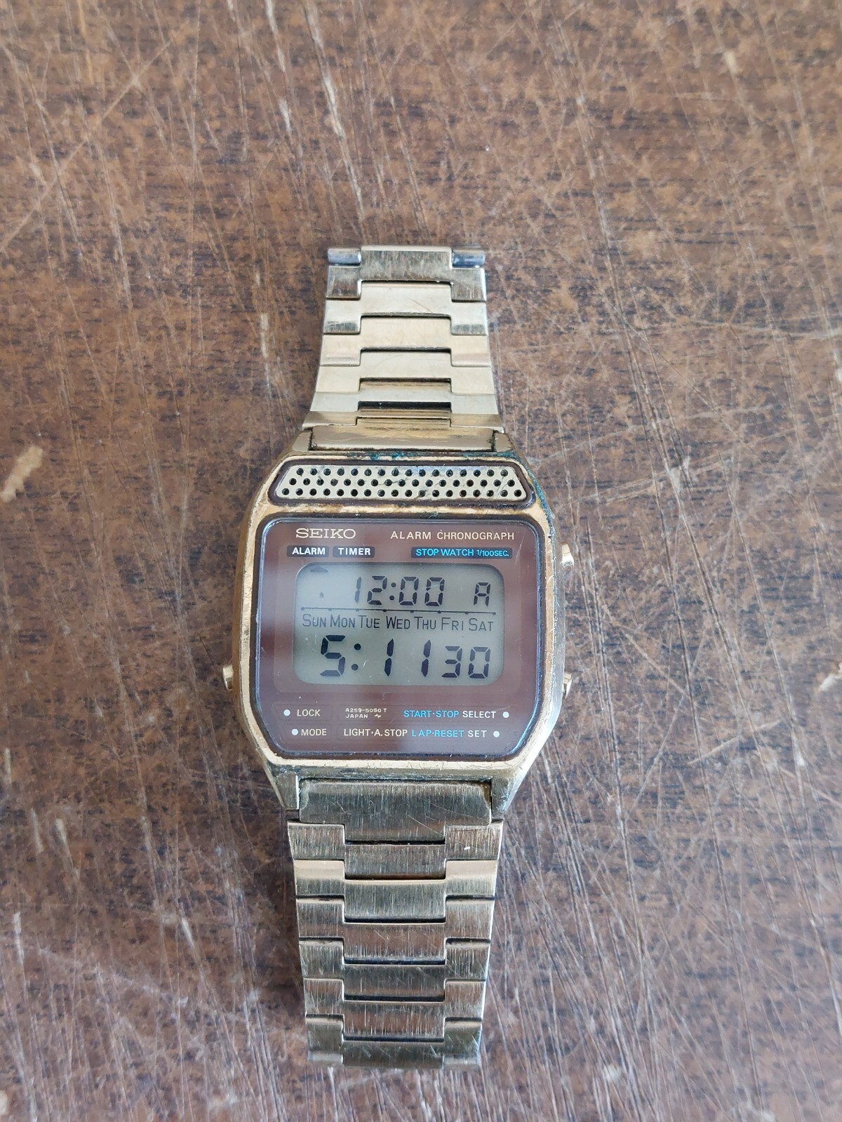 Seiko A259-5040 Digital Quartz Alarm Chronograph Vintage Watch 007