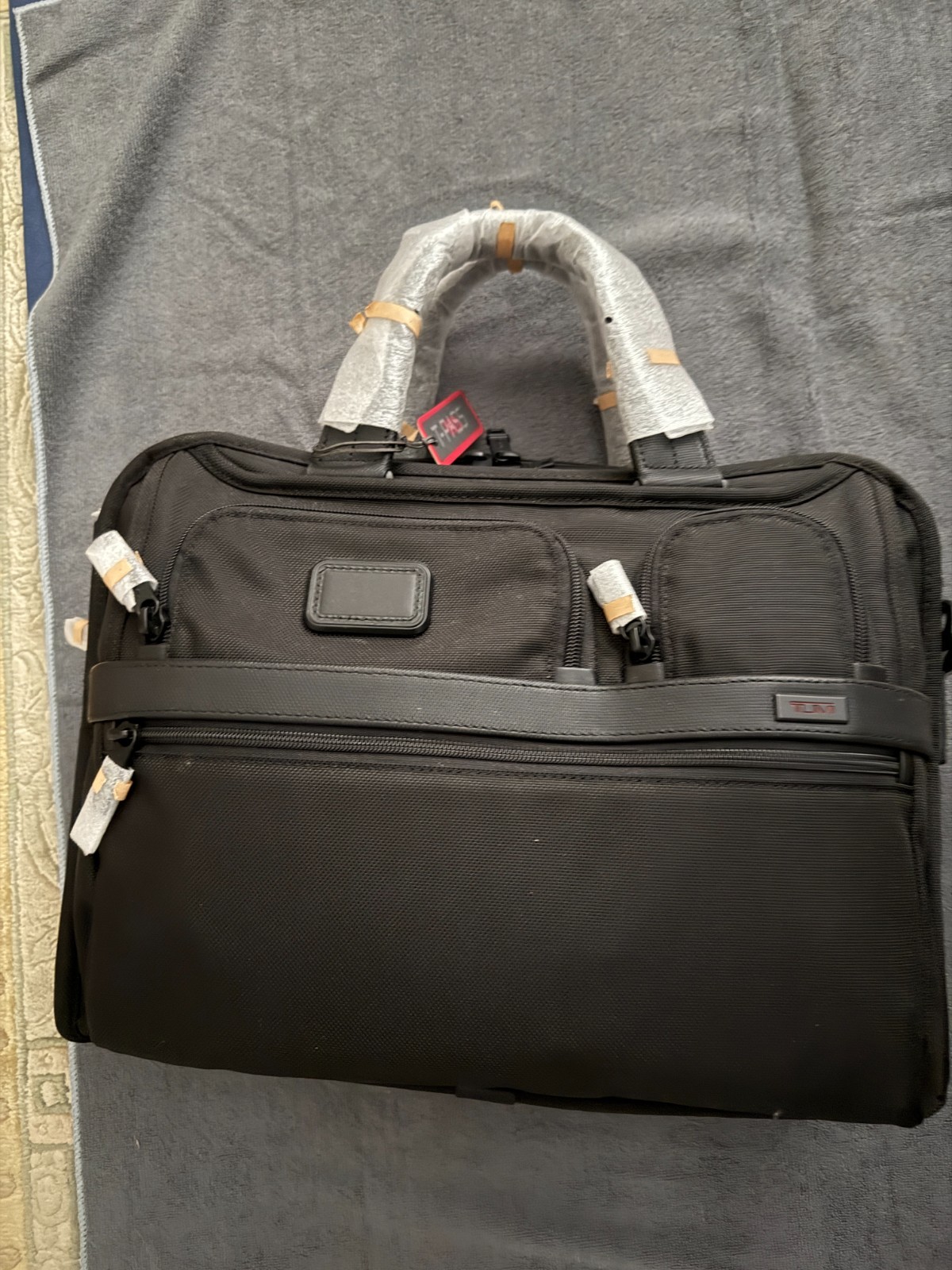 Tumi Black Alpha 2 FXT T-Pass Expandable Laptop Brief Bag