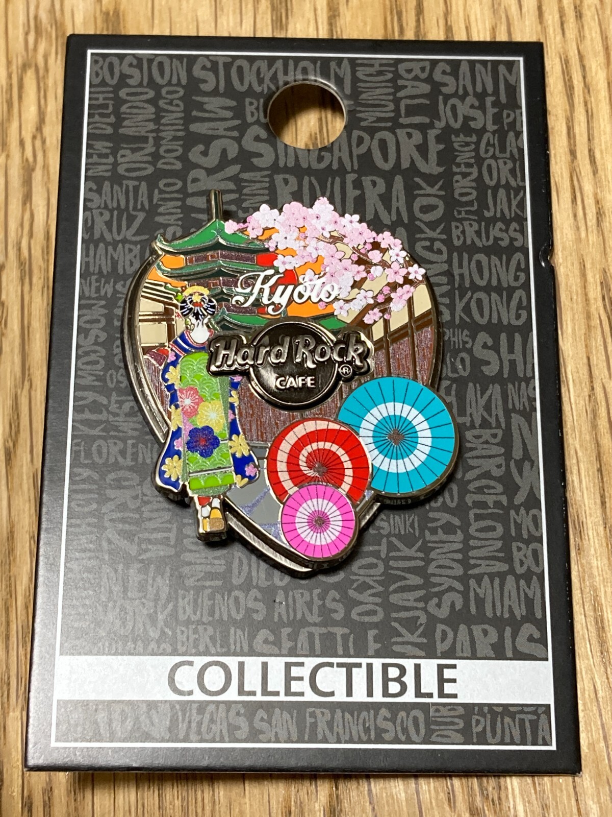 ピンズ・ピンバッジ・缶バッジ HARD ROCK CAFE KYOTO OPENING STAFF