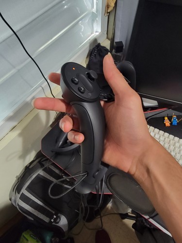 Valve Index VR Controllers -Brand New - Ships Worldwide