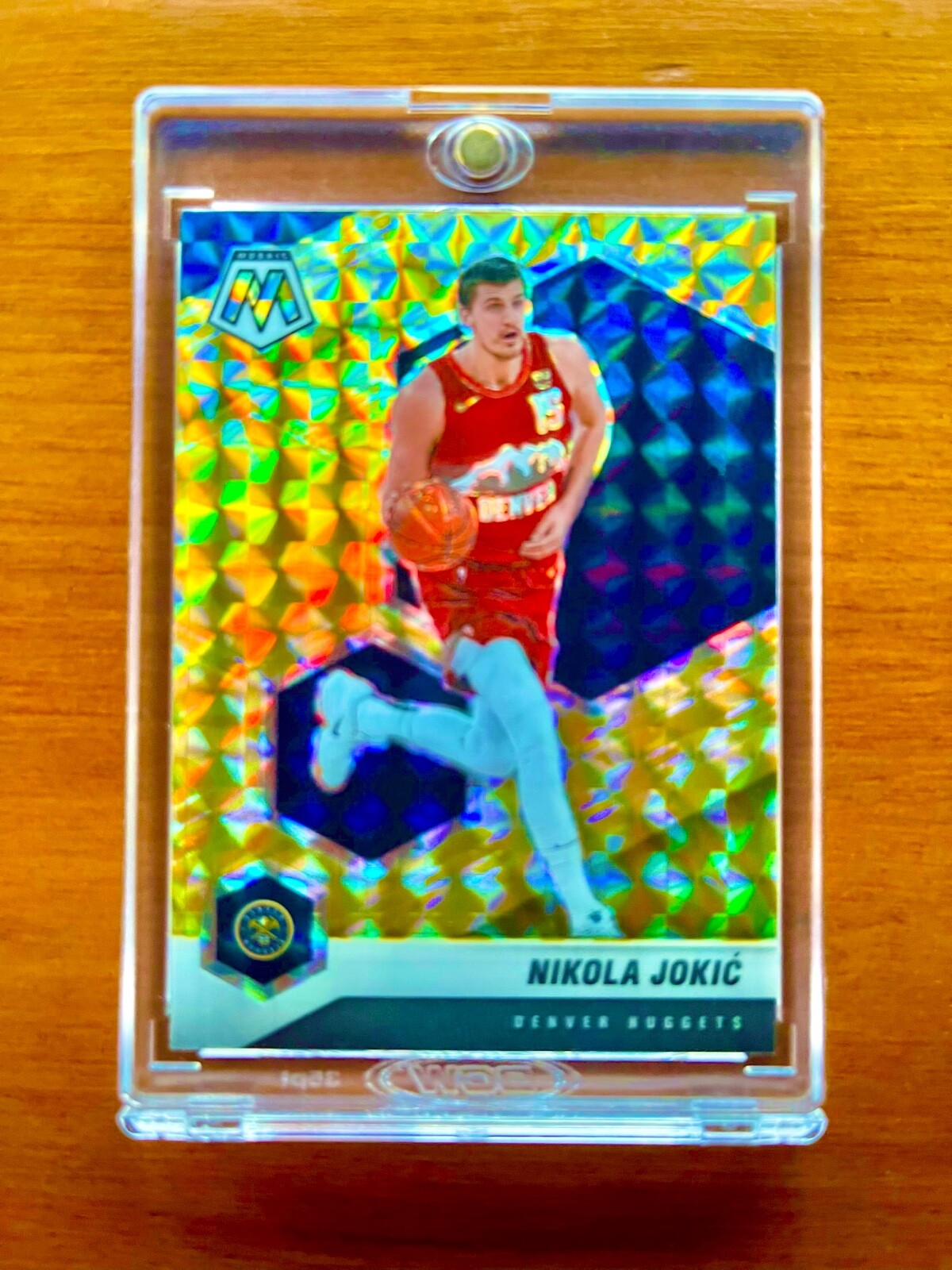 Nikola Jokic RARE GOLD REFRACTOR PRIZM INVESTMENT CARD SSP MOSAIC