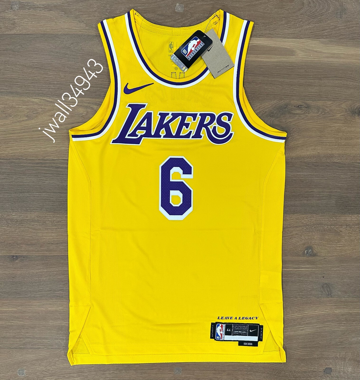 LeBron James Los Angeles Lakers Nike AUTHENTIC Jersey Icon Edition