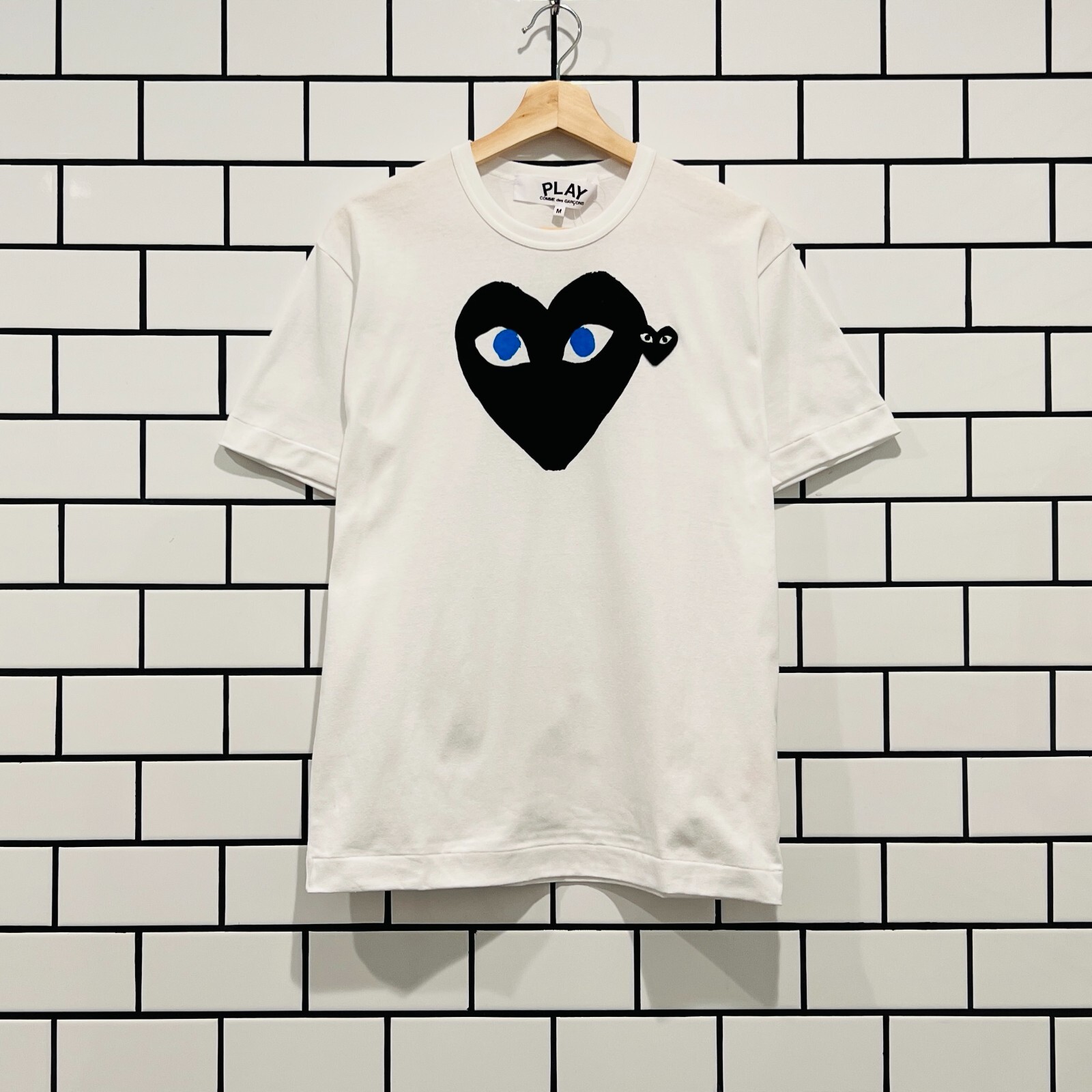 COMME DES GARCONS CDG PLAY BLACK HEART WITH BLUE EYES TEE AZ-T088