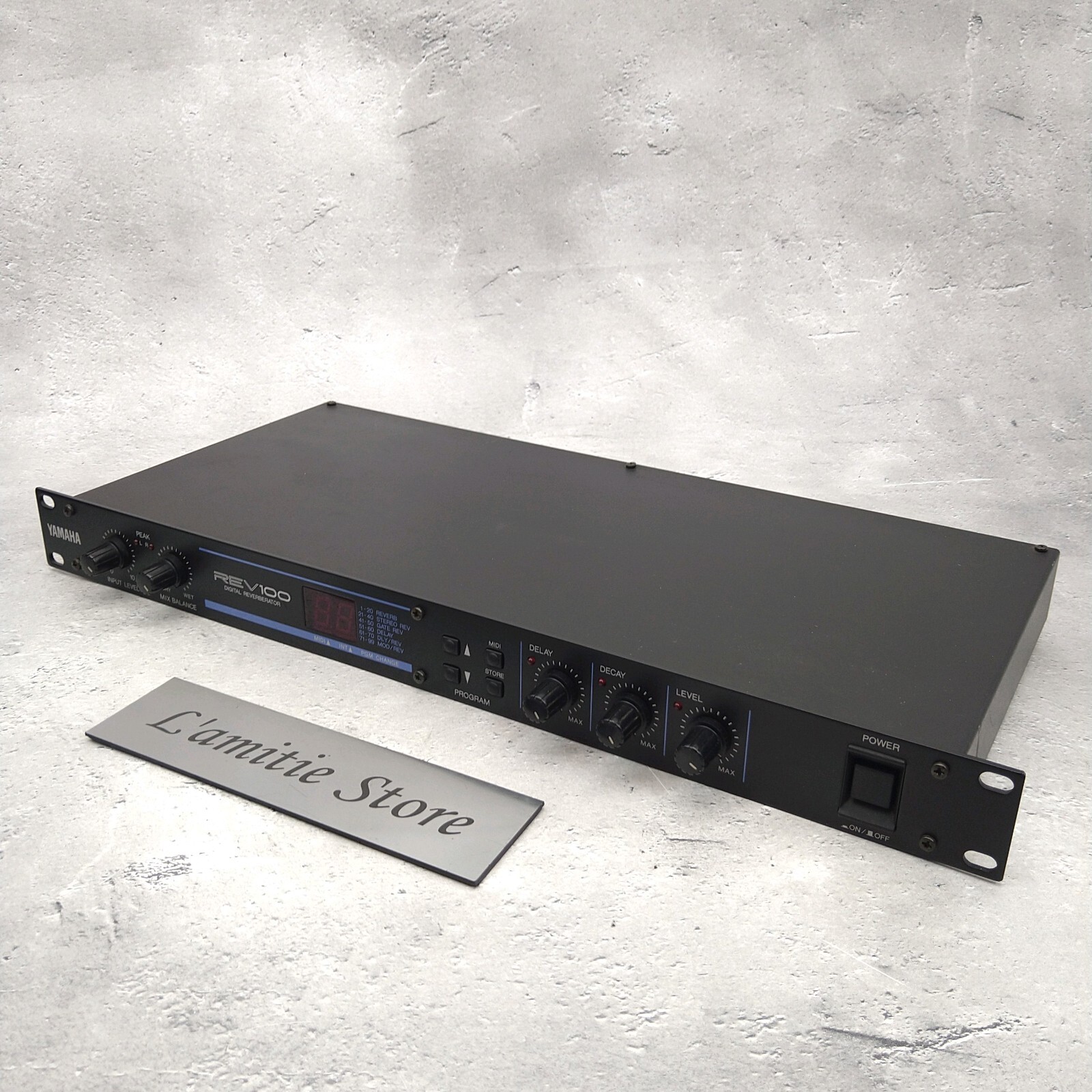 Yamaha REV100 Digital Reverberator Reverb Rack Effects Digital