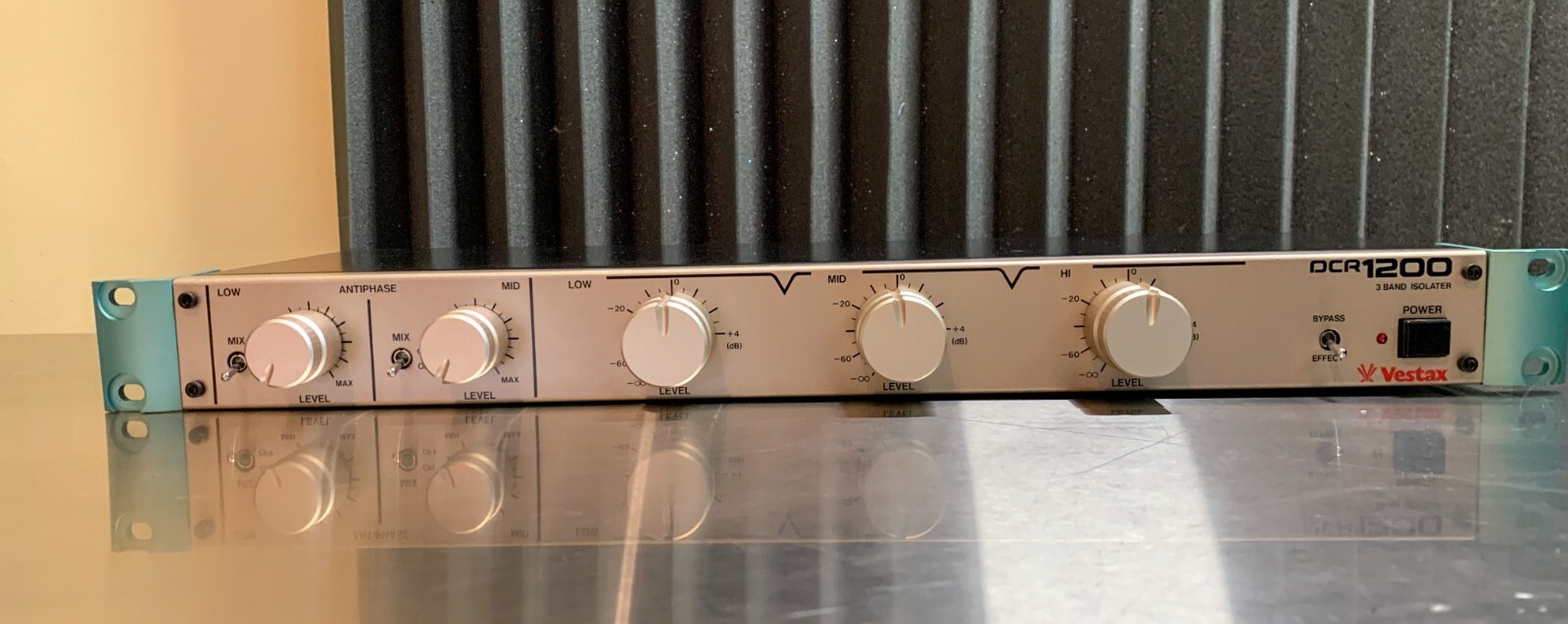 VESTAX ベスタクスDCR1200 3バンドアイソレーター-白磁徳化窯観音像