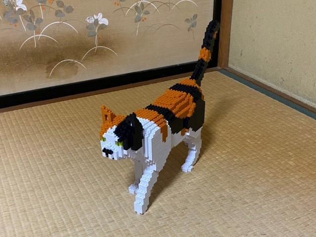 よく見るとカクカク…処理が間に合ってなさそう！？ ブロックで組み立て