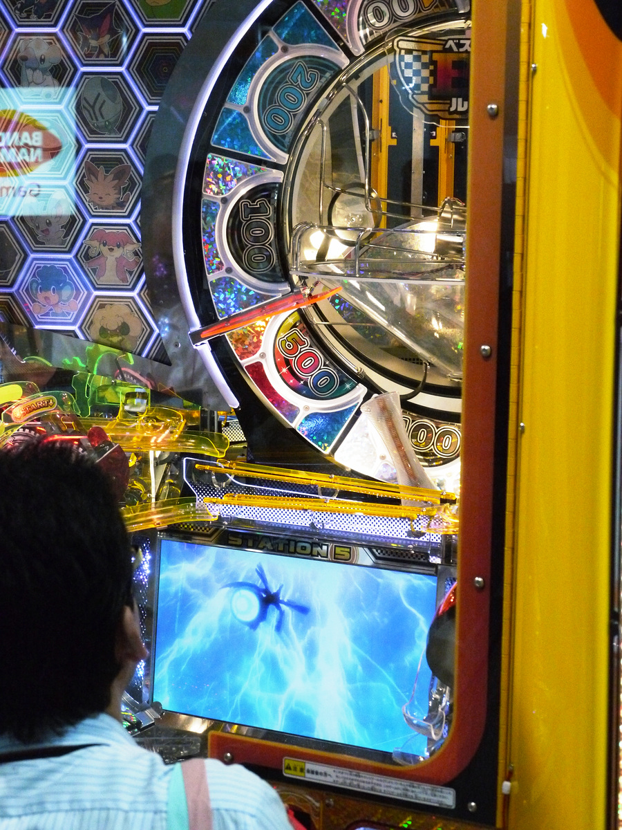 BWルーレットが気分を盛り上げるメダルゲーム「ポケモンメダルワールド